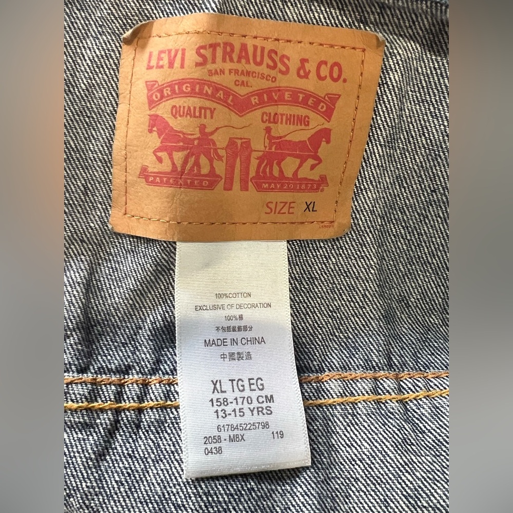 LAST CHANCE - Levi’s Youth Denim Jacket, NWT - Picture 5 of 5